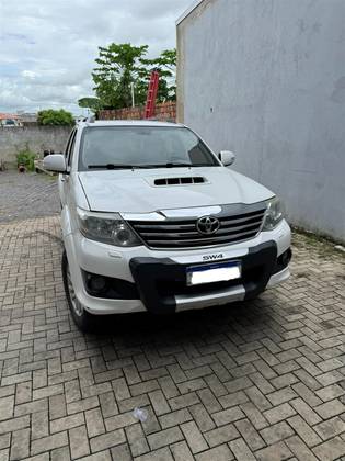 TOYOTA HILUX SW4 3.0 SRV 4X4 16V TURBO INTERCOOLER DIESEL 4P AUTOMÁTICO TOYOTA HILUX SW4 3.0 SRV 4X4 16V TURBO INTERCOOLER DIESEL 4P AUTOMÁTICO